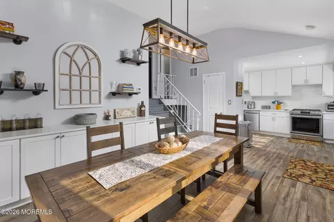 Dining - 10 Intervale Rd, Hamilton, NJ 08620 photo 3 of 4