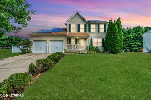 14 Anthony Dr, Burlington, NJ 08016