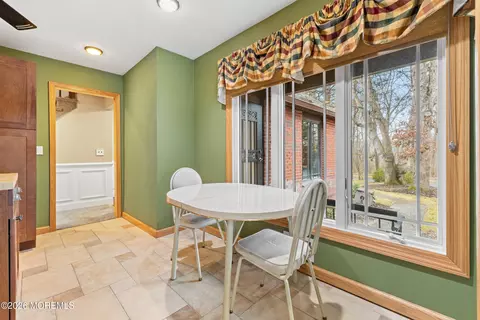 Dining - 1 Dominion Dr, Jackson, NJ 08527 photo 2 of 2