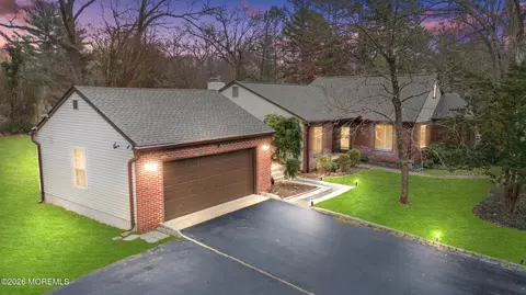 1 Dominion Dr, Jackson, NJ 08527