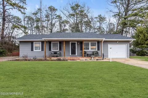 22 Saltspray Dr, Forked River, NJ 08731