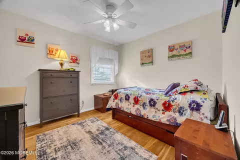 Bedroom - 407 Clinton Ave, Middlesex, NJ 08846 photo 4 of 5