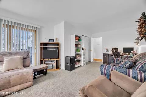 Other - 407 Clinton Ave, Middlesex, NJ 08846 photo 3 of 7
