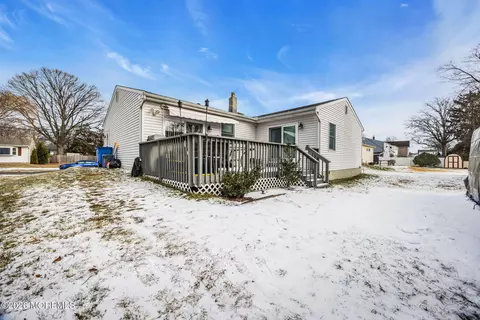 Exterior - 407 Clinton Ave, Middlesex, NJ 08846 photo 7 of 7