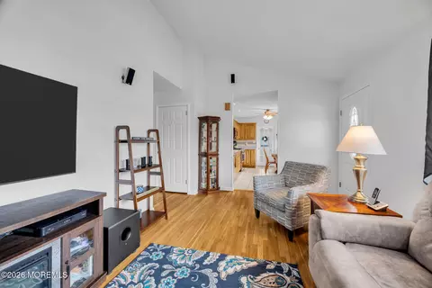 Other - 407 Clinton Ave, Middlesex, NJ 08846 photo 2 of 7
