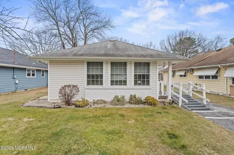 1912 Mount Juliano Ln, Toms River, NJ 08753