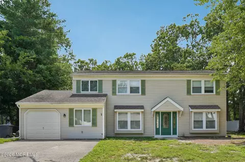 160 Stowe St, Toms River, NJ 08753