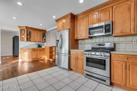 Kitchen - 3 Bruce Ter, Jackson, NJ 08527 photo 2 of 6