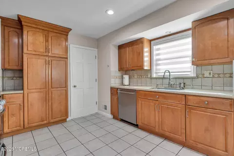 Kitchen - 3 Bruce Ter, Jackson, NJ 08527 photo 6 of 6