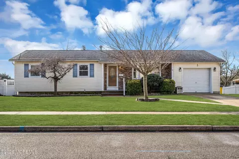 3 Bruce Ter, Jackson, NJ 08527
