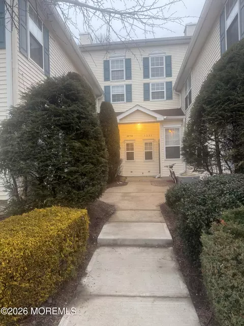1079 Roseberry Ct, Morganville, NJ 07751