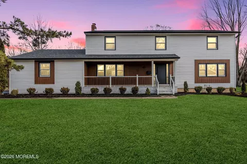 44 Portage Dr, Freehold, NJ 07728