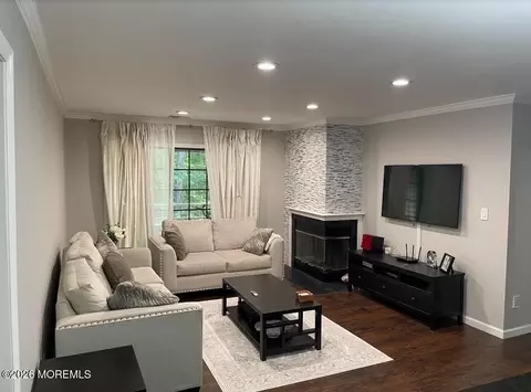 1306 Stoneridge Cir #1306, Helmetta, NJ 08828