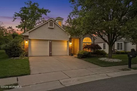 1616 Goldspire Rd, Toms River, NJ 08755