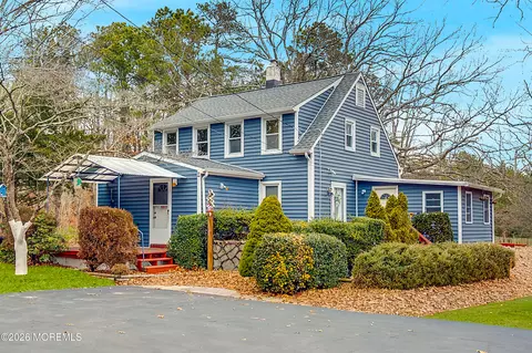 92 Burr St, Barnegat, NJ 08005