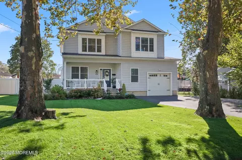 128 Peach St, Tinton Falls, NJ 07724