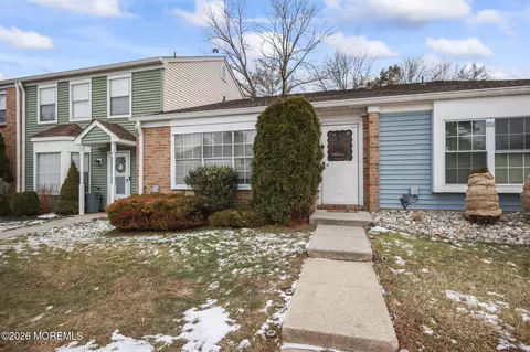 69 Percival Ct, Old Bridge, NJ 08857