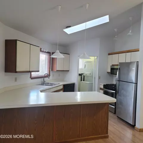53 Mayflower Dr, Little Egg Harbor, NJ 08087