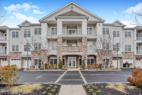 2327 Falston Cir #2327, Old Bridge, NJ 08857