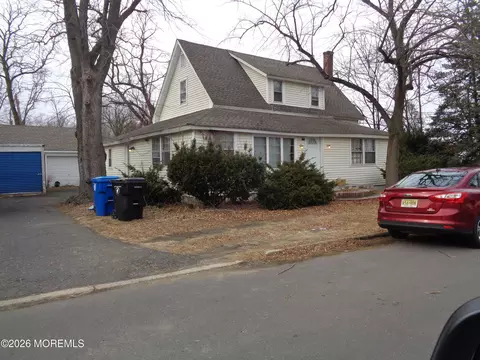 509 Henry Pl, North Middletown, NJ 07748