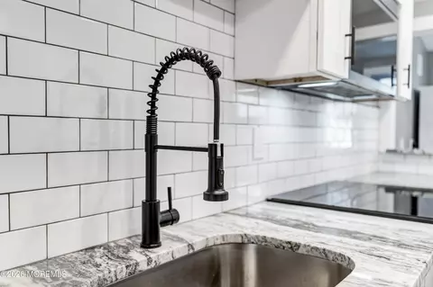 Kitchen - 32 Chestnut St, Waretown, NJ 08758 photo 4 of 5