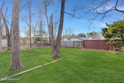 Exterior - 32 Chestnut St, Waretown, NJ 08758 photo 2 of 4