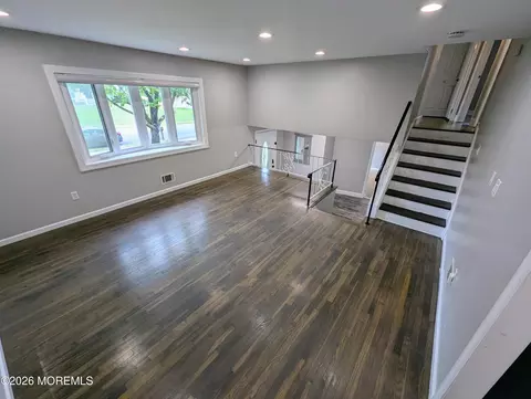 Living - 5 Albany Ave, Jackson, NJ 08527 photo 3 of 3