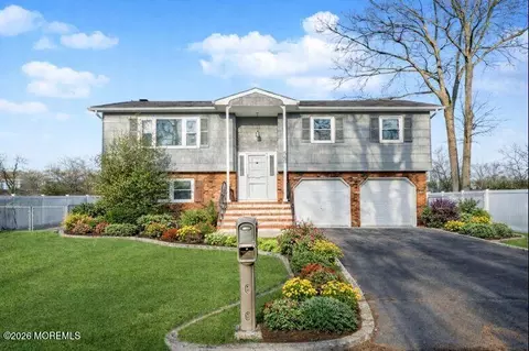 540 Ensign Ave, Beachwood, NJ 08722