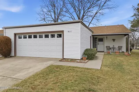 96 Salix Plz #96C, Monroe, NJ 08831