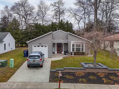 256 Valley Forge Dr, Little Egg Harbor, NJ 08087