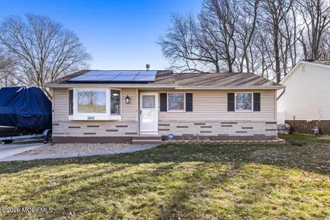 303 Lake Champlain Dr, Little Egg Harbor, NJ 08087
