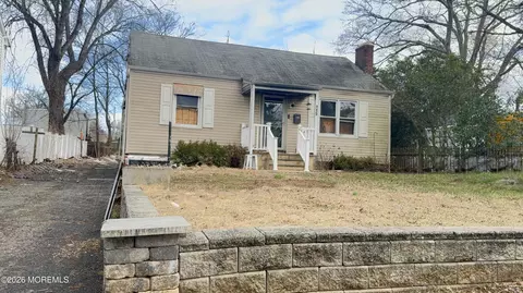 115 Clinton Pl, Tinton Falls, NJ 07724