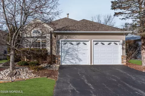 52 Isabella Dr, Manchester, NJ 08759