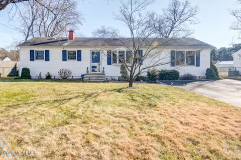112 Teakwood Dr, Brick, NJ 08723