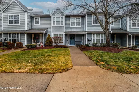 549 Laurelwood Ct, Howell, NJ 07731