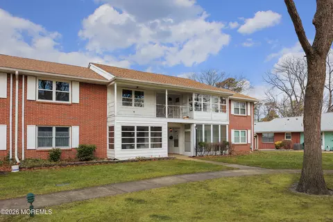 41 Cambridge Ct # G, Lakewood, NJ 08701