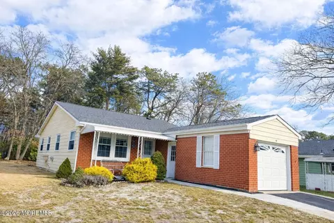56 Constitution Blvd #56, Whiting, NJ 08759