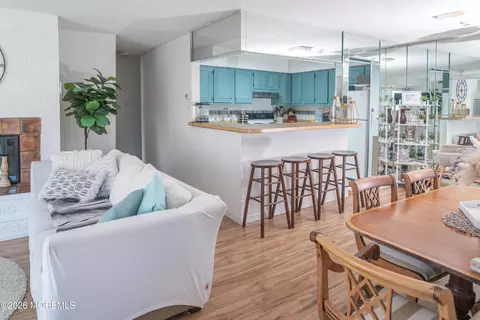 48 Northrup Dr #196, Brick, NJ 08724