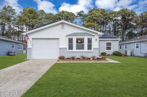 97 Yorkwood Dr, Brick, NJ 08723