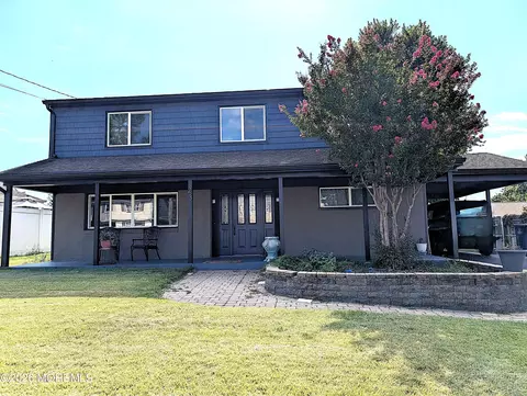 23 Orchard Dr, Old Bridge, NJ 08857