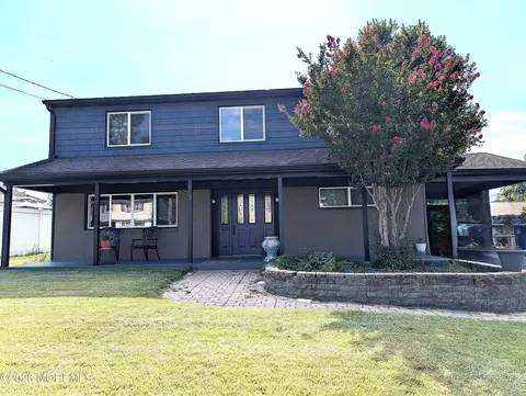 23 Orchard Dr, Old Bridge, NJ 08857