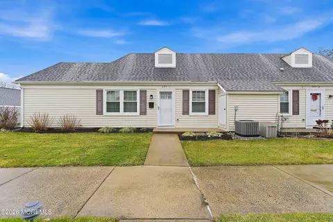 205 Madison Ln # C, Monroe, NJ 08831