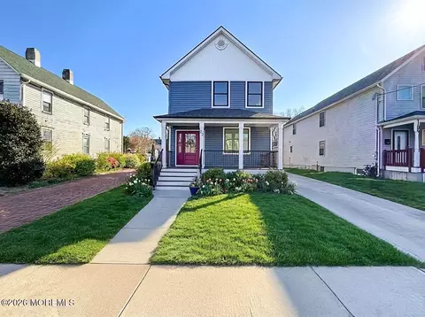 22 Marion St, Red Bank, NJ 07701