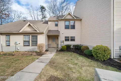 601 Bromelia Ct #601, Jackson, NJ 08527