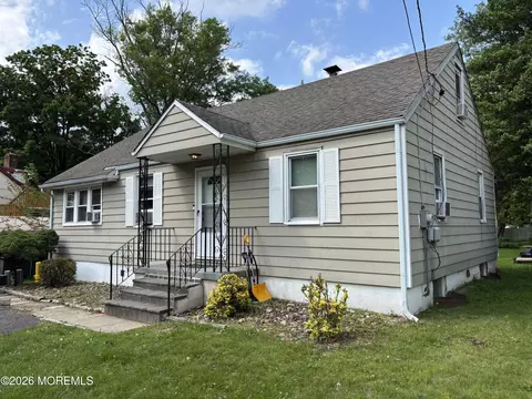 438 Ewingville Rd, Ewing, NJ 08638