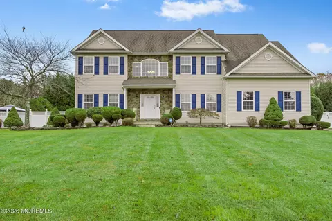 11 Clearstream Ct, Manchester, NJ 08759