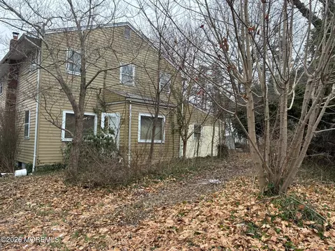 630 Colts Neck Rd, Freehold, NJ 07728