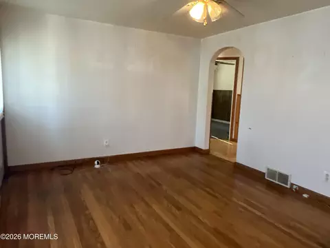 Living - 16 Rustic Dr, Howell, NJ 07731 photo 3 of 4