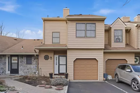 13 Saratoga Ct, West Long Branch, NJ 07764