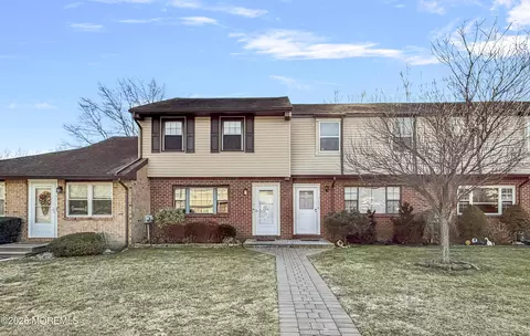 1150 Rita Ct, Brick, NJ 08724